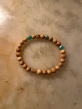 Laden Sie das Bild in den Galerie-Viewer, Palo Santo , Andenopal , Armband M
