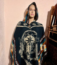 Laden Sie das Bild in den Galerie-Viewer, Poncho Indianer Damen Herren
